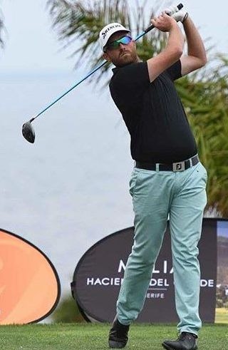 Carlos Sánchez jugando torneo