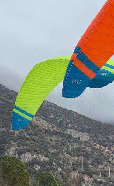 SAFE and Glide groundhandling front of mountain