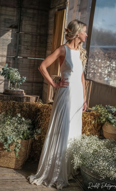 Modèle en robe de mariée au festival Feel the wedding