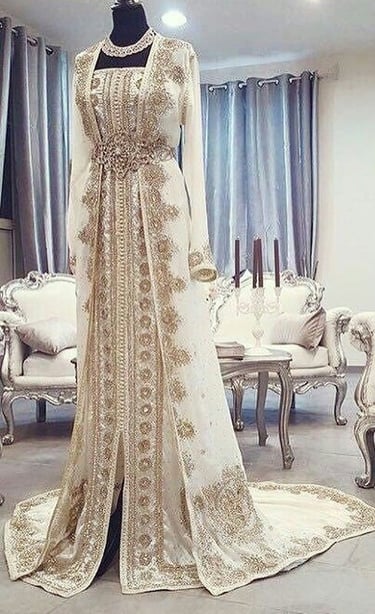 Fatih Berhem Gelinlik, İstanbul Fatih'te hayallerinizdeki gelinliği sunar.