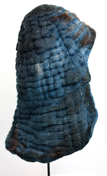karine-nguyen-van-tham-humus-coiffe usée, indigo et crin de cheval