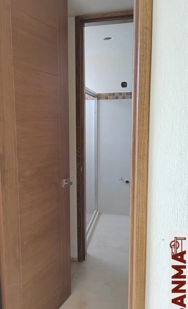 puerta de madera fraccionamiento
