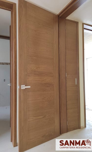 puerta de madera fraccionamiento