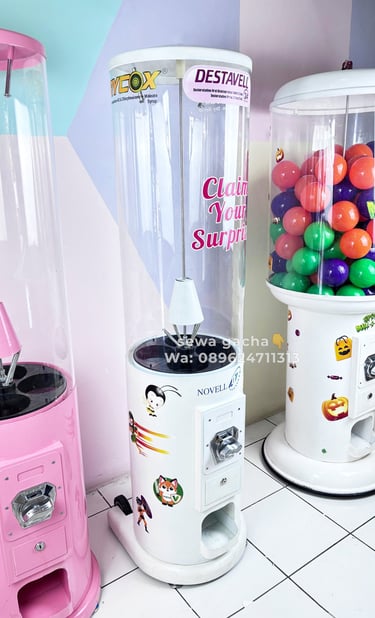 sewa mesin gacha small putih malang