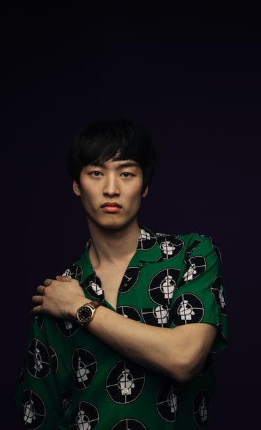 Add RENZIO ,LOUNCHING soon in the image 