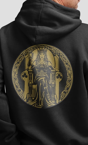 Impression, flocage d'un logo sur le dos d'un sweat noir