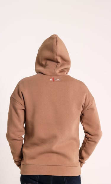 Džemperis su individualiu siuvinėjimu