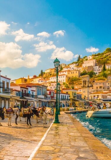 A guided walk through Hydra’s car-free streets.