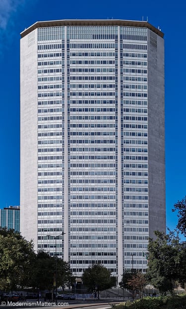 Pirelli Tower ● Milan, Italy ● Gio Ponti ● 1956-1958
