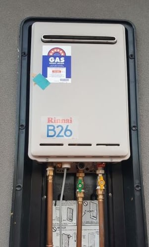Continuous flow hot water service installed in Safety Beach