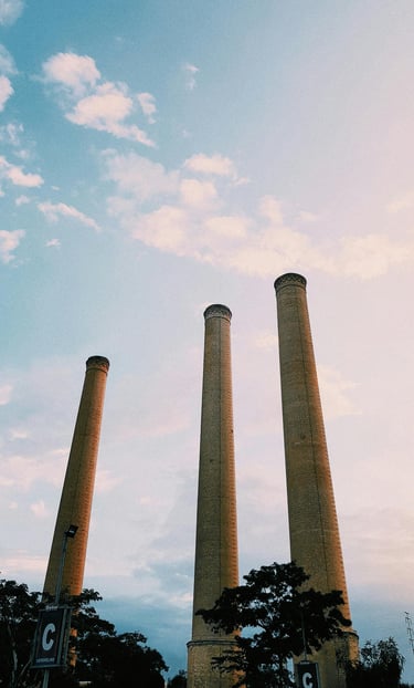 Gestão ambiental, auditorias, planos de ação e conformidade com órgãos e leis ambientais.