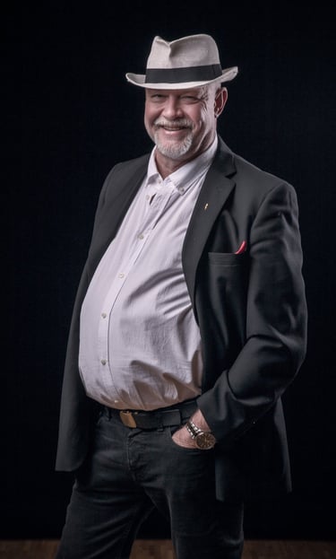 Mats "Herman" Hermansson, Spelar klaviatur(synth & orgel) i bandet Rock N roll Machine som var Ted Gärdestads sista kompband.