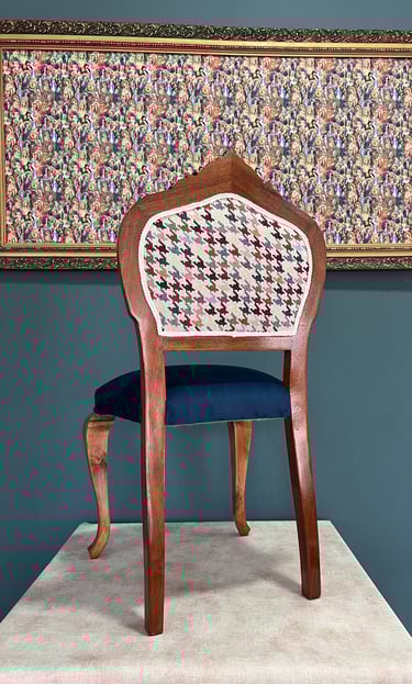 Restauración integral silla isabelina canaria con tapicería en terciopelo y loneta. Tenerife