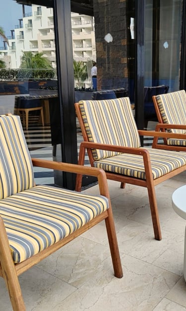 Tapicería para muebles de exterior. Diseño de exteriores en Cancún, Playa del Carmen, Tulum, Riviera