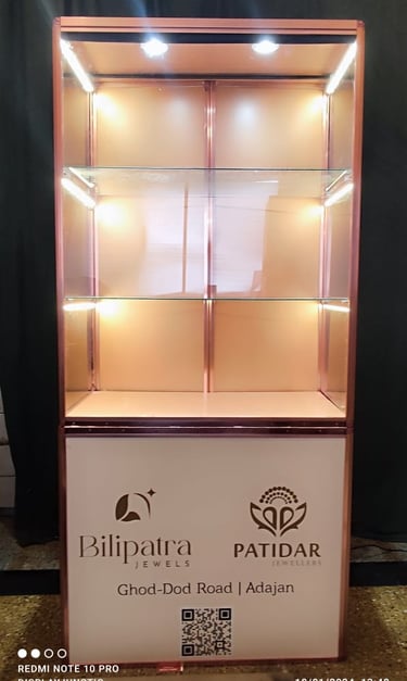 Folding tower for Jewelry Exhibitions