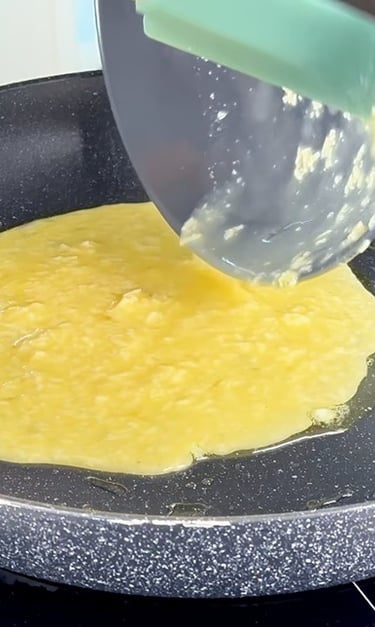 Cook your savory omelette