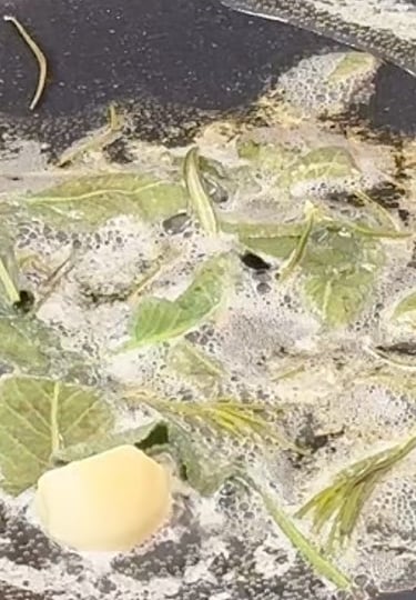 Fai sprigionare il profumo alle erbe