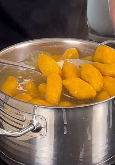 Gli gnocchi sono pronti quando salgono a galla