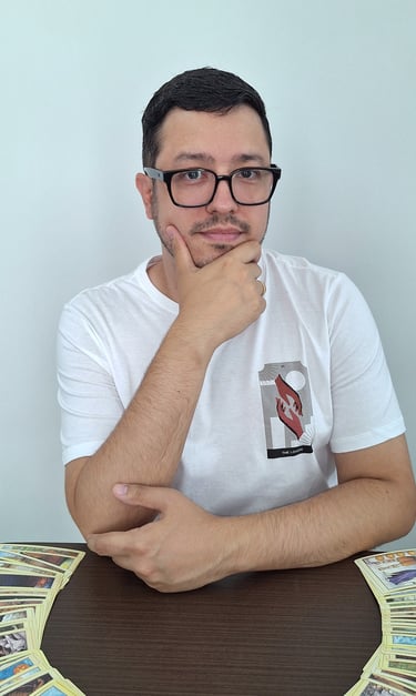 Erick Silva jogando Tarô