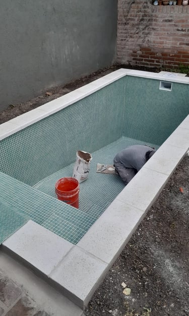 Reparación de Piscinas en Zona Norte Buenos Aires. Expertos en reparación de piletas de hormigón, de