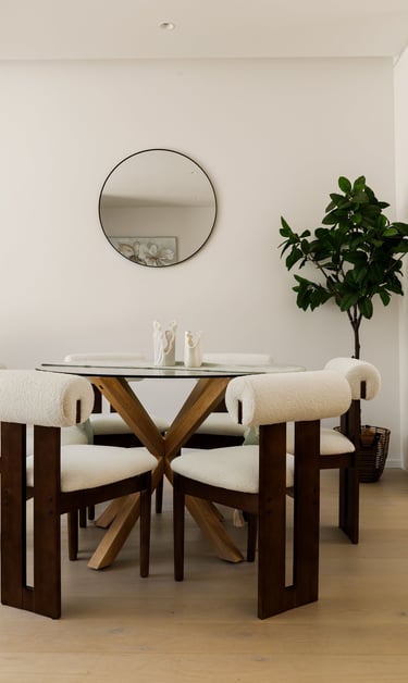 chaises, table, luxe, miroir et plante