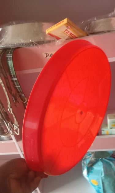 Small tray feeder