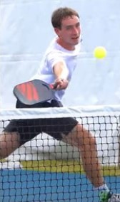 Selkirk video announcing the signing of Dylan Frazier
