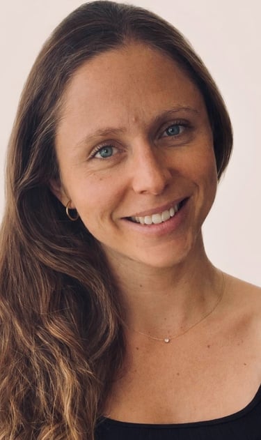 Margaux Gerard Ostéopathe Villeurbanne, métro Vaulx-en-velin, carré de soie
