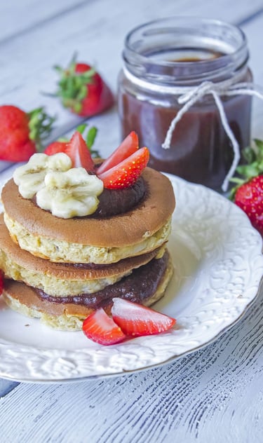 Des pancakes avec des fruits