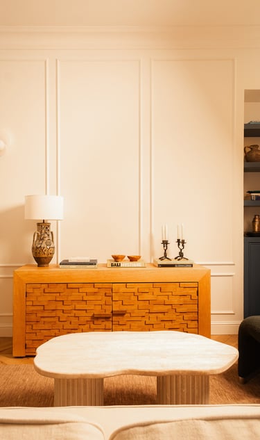 Rénovation appartement haussmannien Paris, design familial haut de gamme mêlant charme et modernité