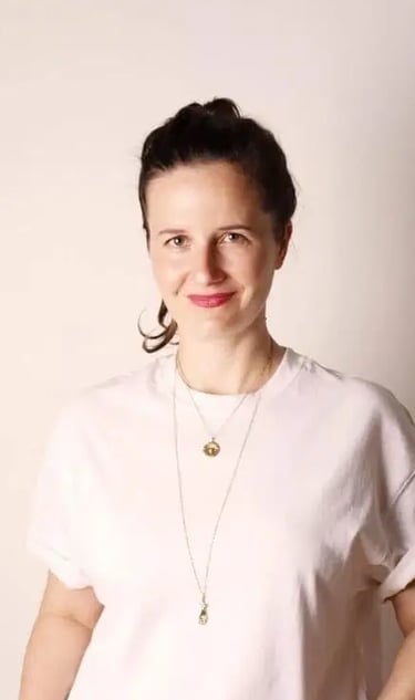 Karolina, praticienne bien-être ayant reçu l'accompagnement stratégique 360° de Charlène