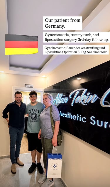 Patient and doctor souvenir photos