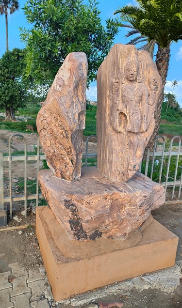 Khandolite Showpiece sculpture