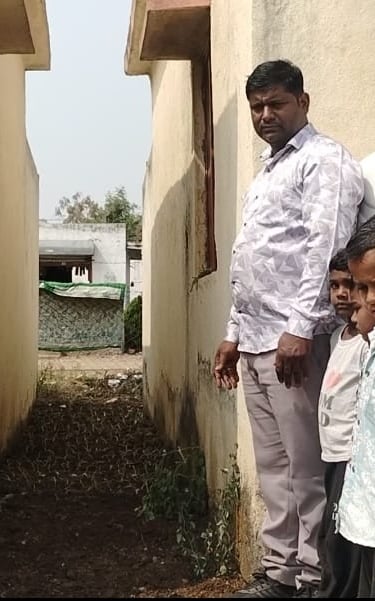 खिर्डीसाठे येथील अंगणवाडी परसबाग