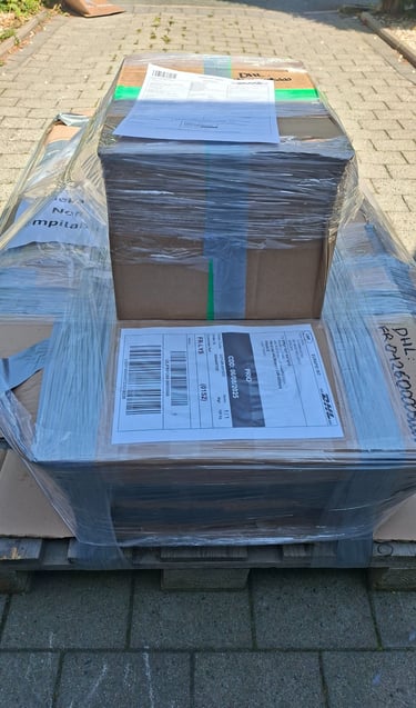 une pallette de peinture naturelle suédoise prêtes à être expédiée 2025