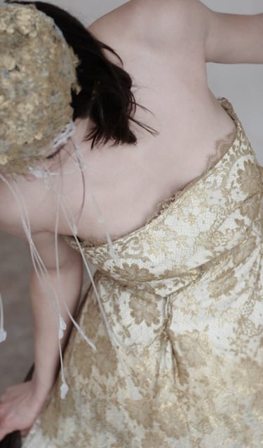 Robe de mariée Pensée en dentelle de Calais