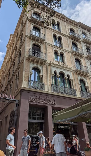 Casa Pere Llibre que presenta una arquitectura neomudéjar