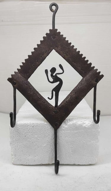 "Handcrafted tribal-style key hanger for wall–front view-Prepared for export"