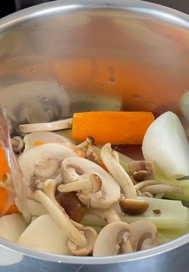 Prepare the Vegetable Broth