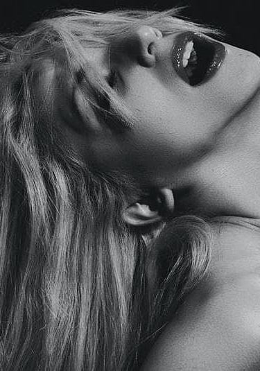 know about low female libido and how to enhance it naturally.