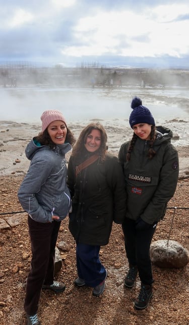 islanda-geyser-ragazze