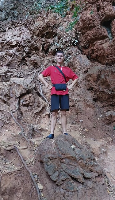 thailand krabi railay princess lagoon hike