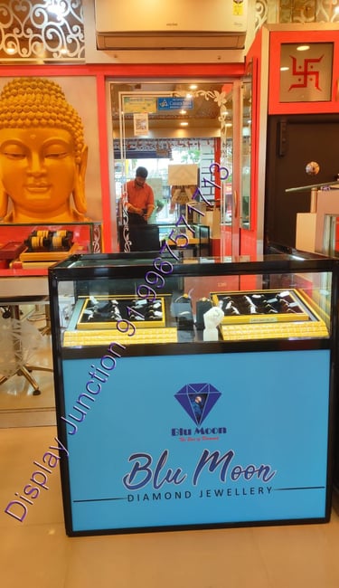 Folding and easy to carry counters add beauty to any Store or exhibition