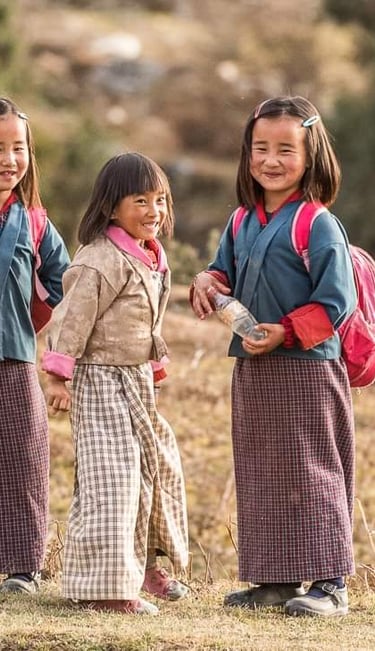 Bhutanese_School_Going_Children_at_Pjobjikha_Valley_Western_Bhutan