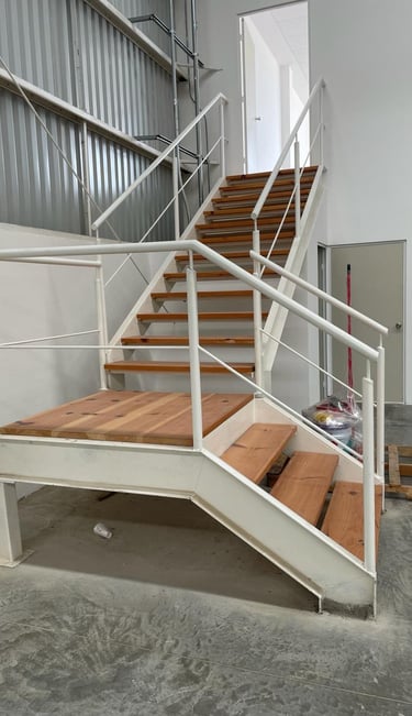 escaleras forjadas para bodega