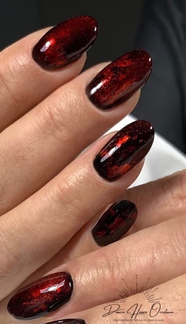 manucure russe, gainage gel, feuilles d'or