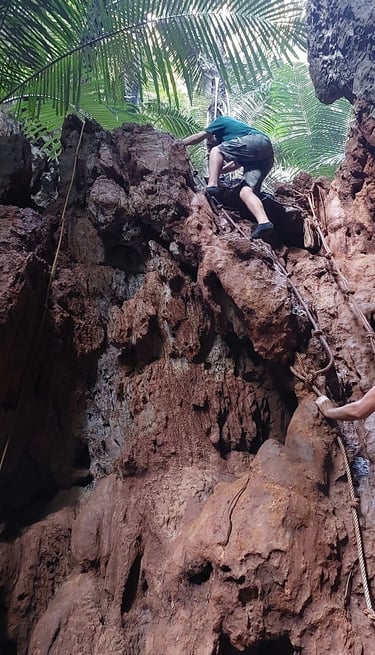 thailand krabi railay princess lagoon climb down