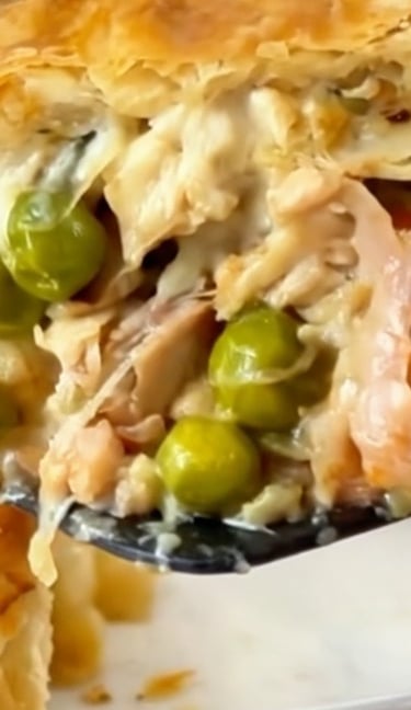 Cuoci  finché la pasta sfoglia risulta dorata e croccante