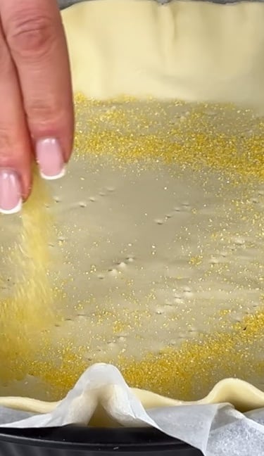Prepara la base della tua torta salata