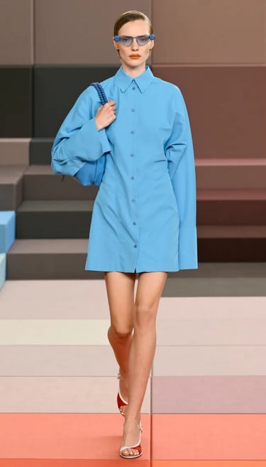 Fendi blue oversized shirt dress with statement sleeves – Spring Summer 2026.